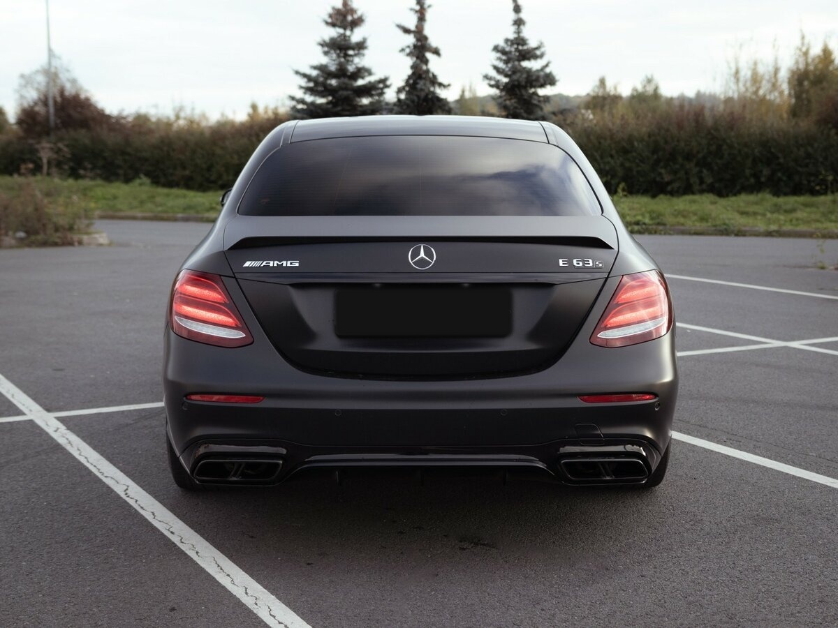 Б/У Мерседес-Бенц Е-Класс АМГ 2017 года. Фото: #9