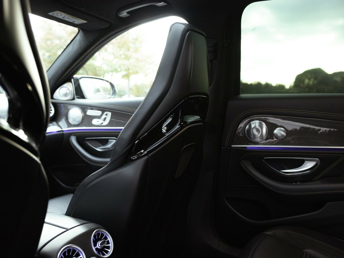 Б/У Мерседес-Бенц Е-Класс АМГ 2017 года. Фото: #19