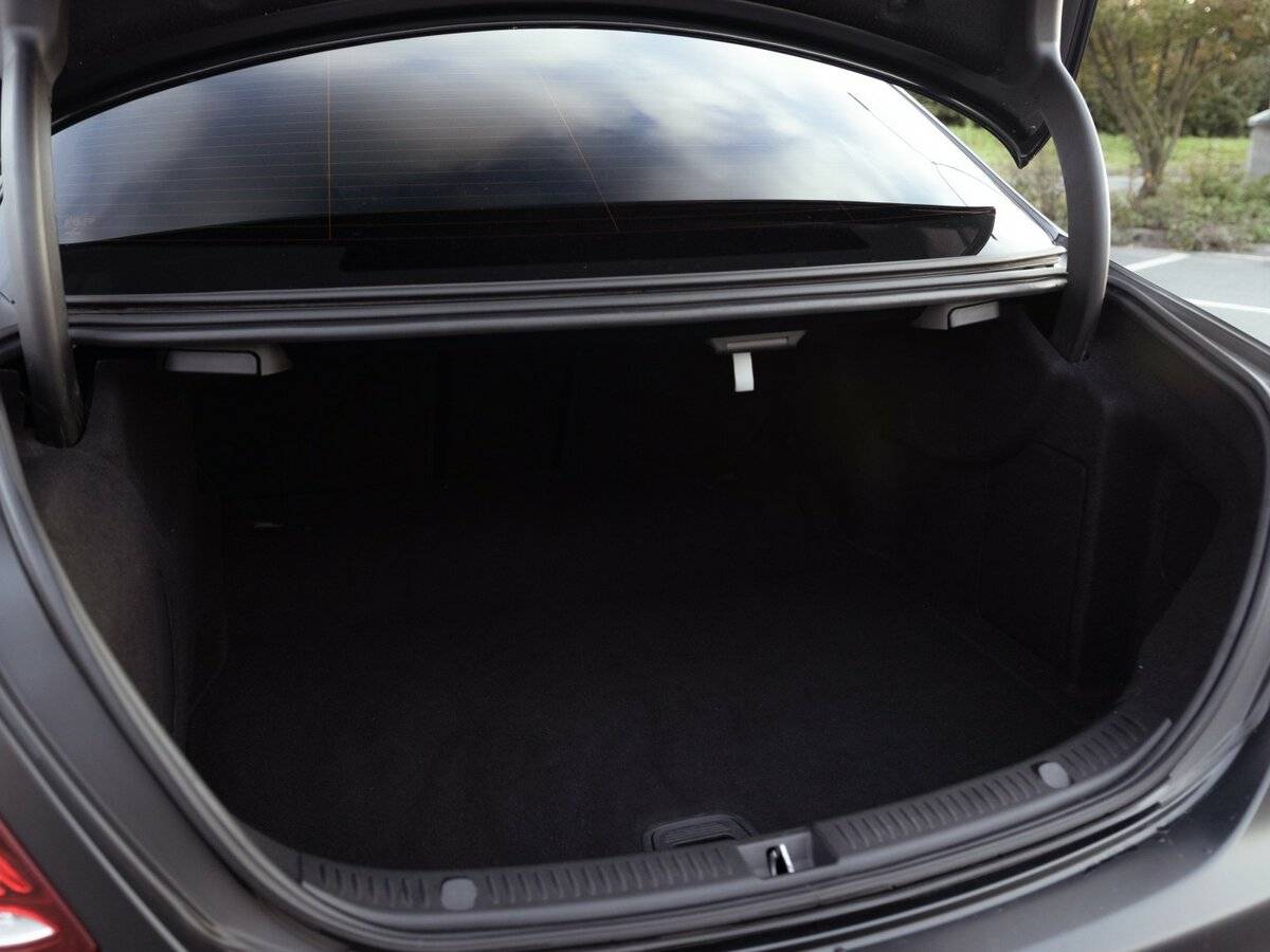 Б/У Мерседес-Бенц Е-Класс АМГ 2017 года. Фото: #33