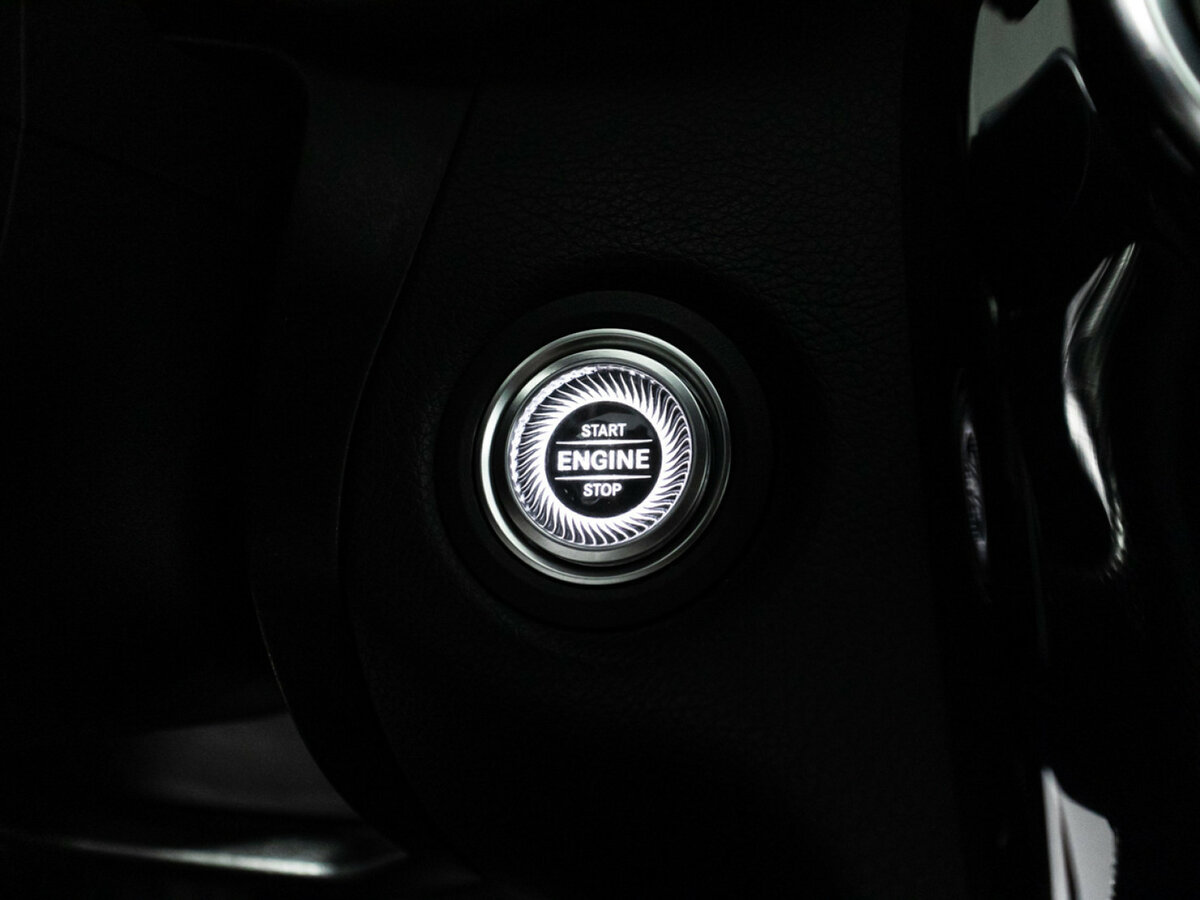 Б/У Мерседес-Бенц Ц-Класс 2019 года. Фото: #3