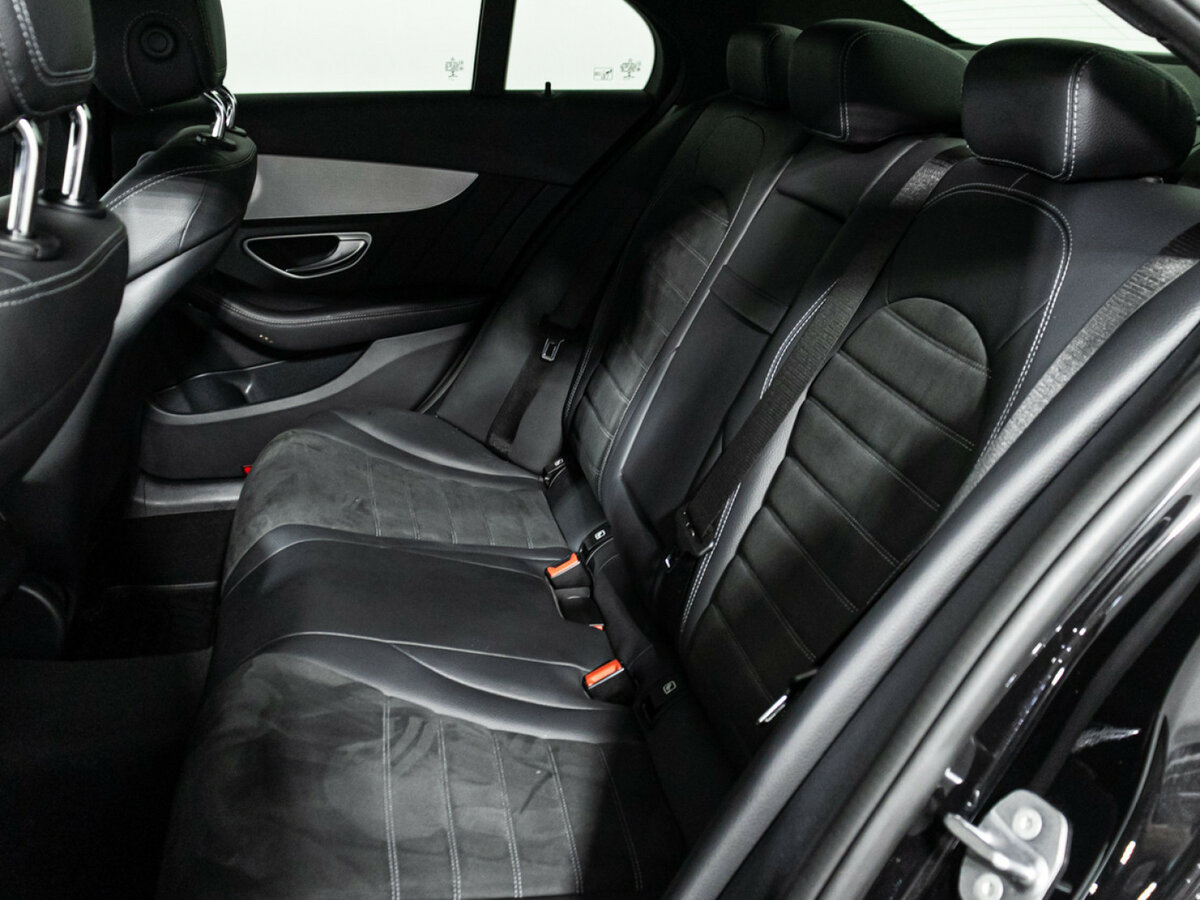 Б/У Мерседес-Бенц Ц-Класс 2019 года. Фото: #10