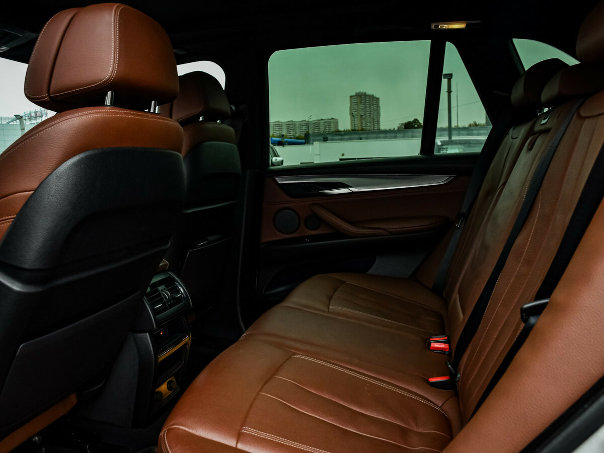 Б/У БМВ Икс5 2017 года. Фото: #12