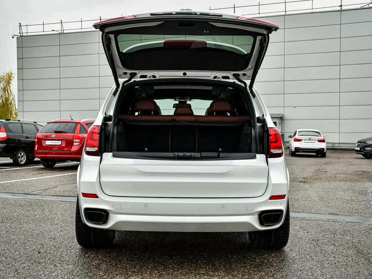 Б/У БМВ Икс5 2017 года. Фото: #16