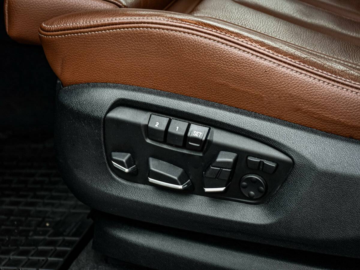 Б/У БМВ Икс5 2017 года. Фото: #18