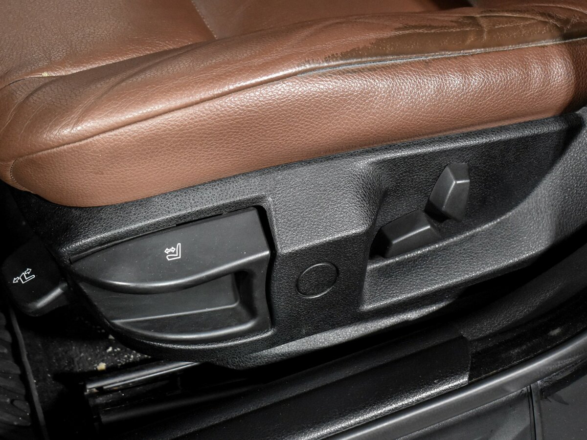 Б/У БМВ 5 серии 2011 года. Фото: #7