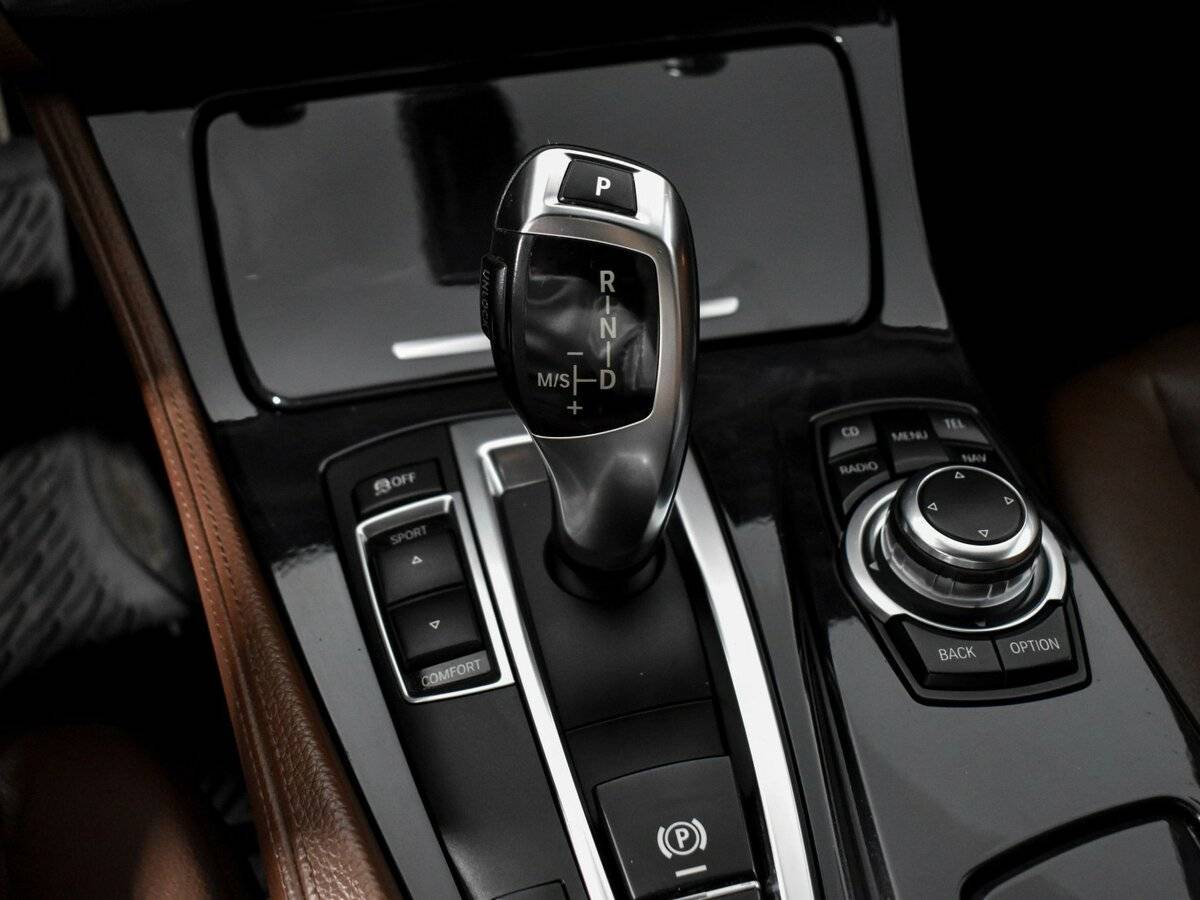 Б/У БМВ 5 серии 2011 года. Фото: #8