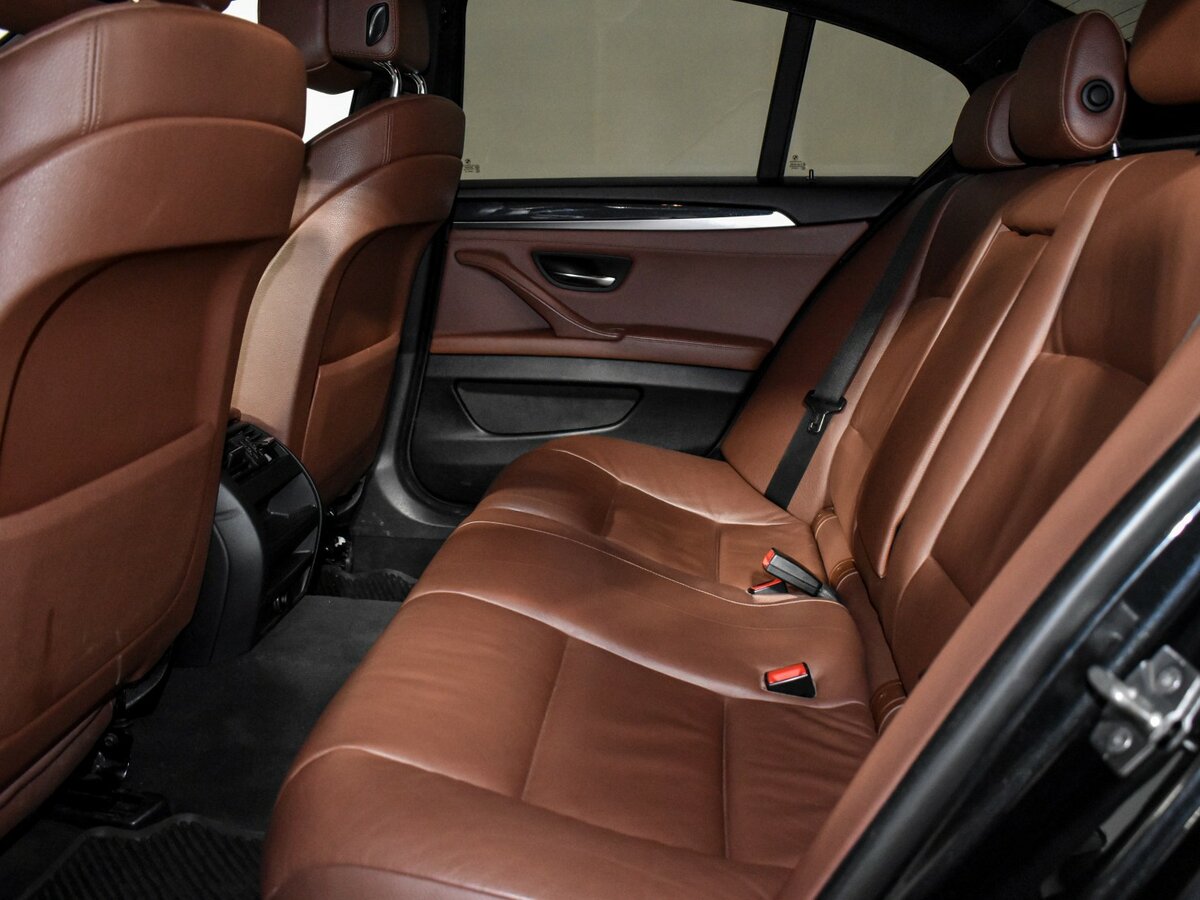 Б/У БМВ 5 серии 2011 года. Фото: #11