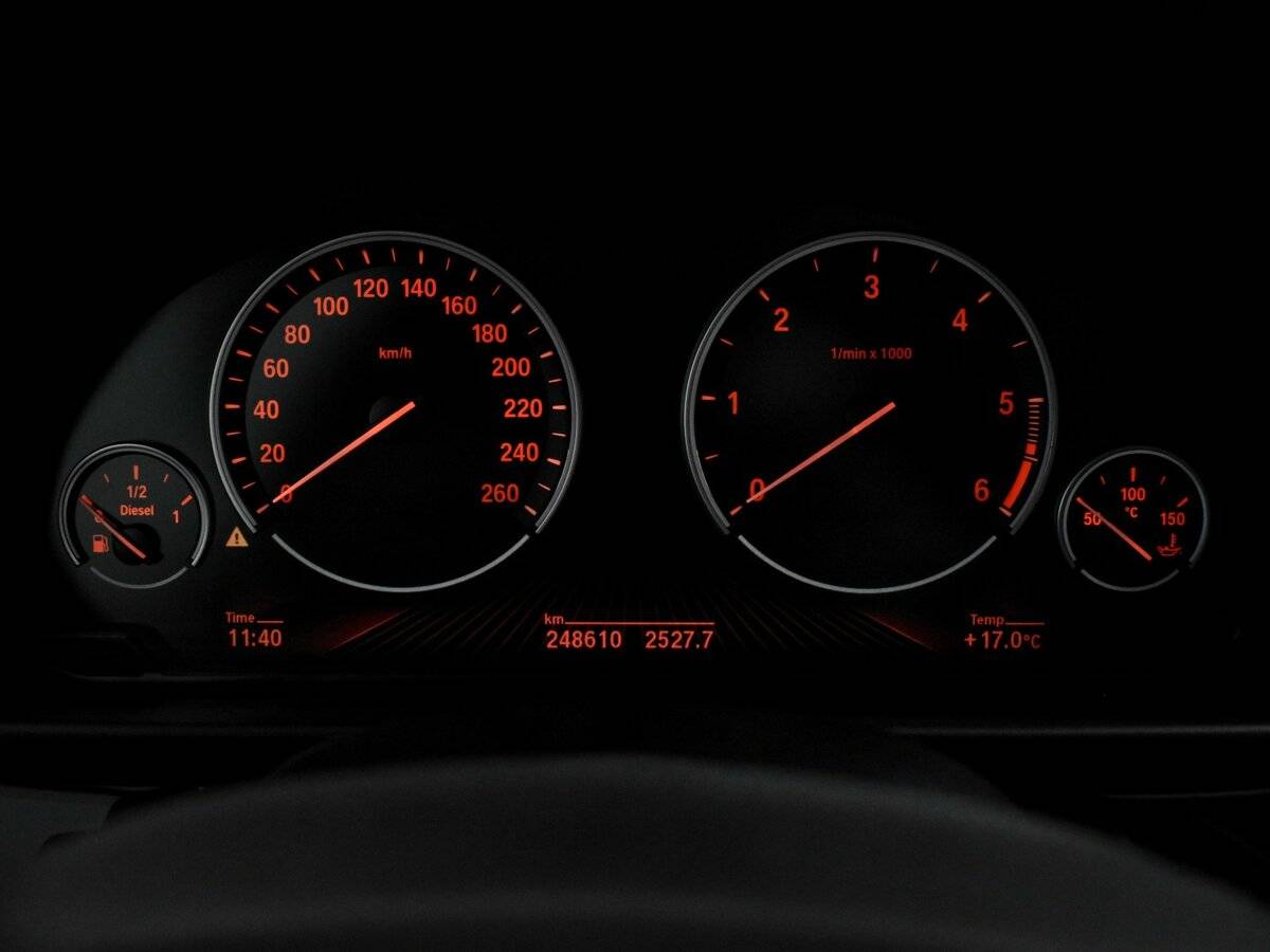 Б/У БМВ 5 серии 2011 года. Фото: #18