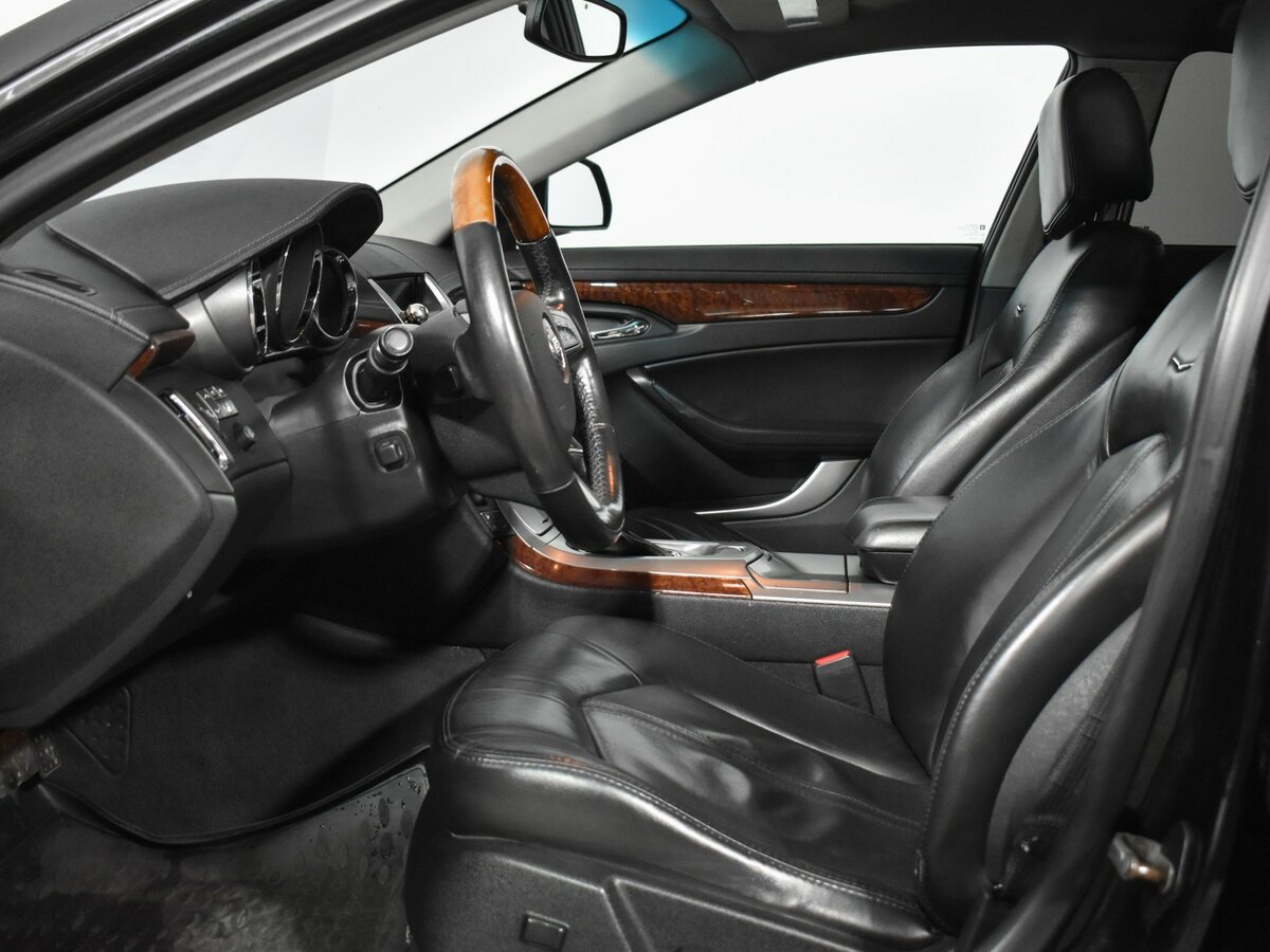 Б/У Кадиллак КТС 2011 года. Фото: #9