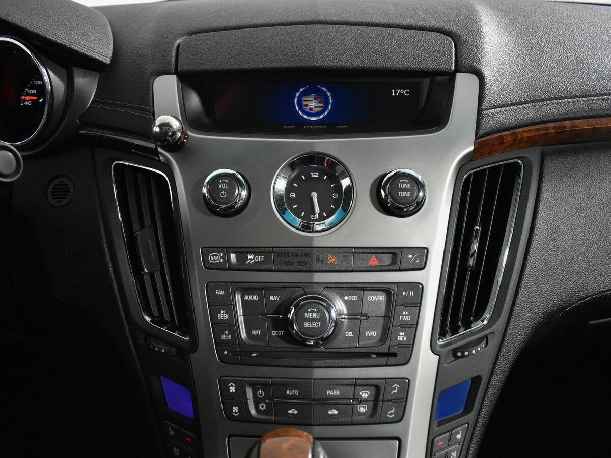 Б/У Кадиллак КТС 2011 года. Фото: #13