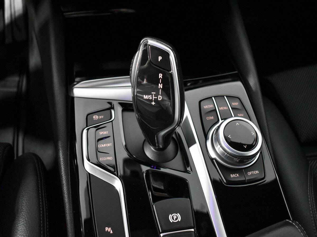 Б/У БМВ 5 серии 2017 года. Фото: #7