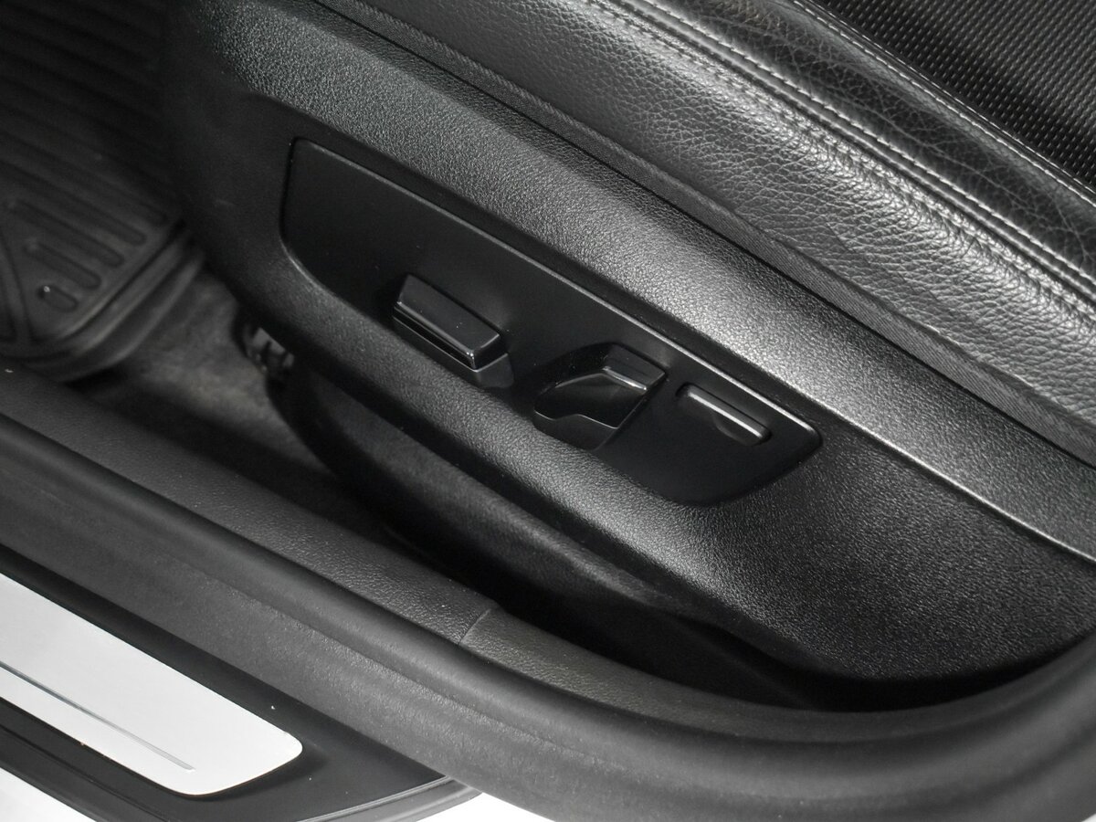 Б/У БМВ 5 серии 2017 года. Фото: #8