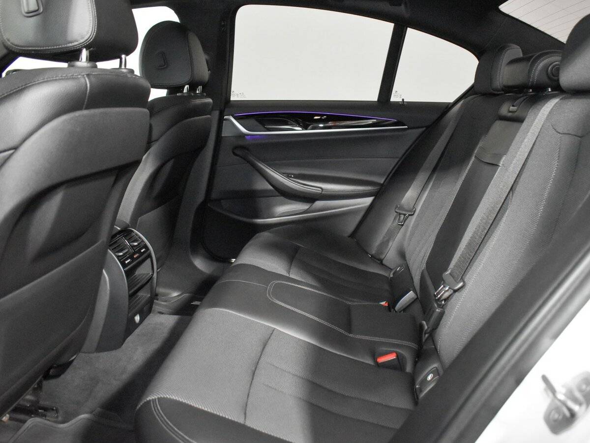 Б/У БМВ 5 серии 2017 года. Фото: #10