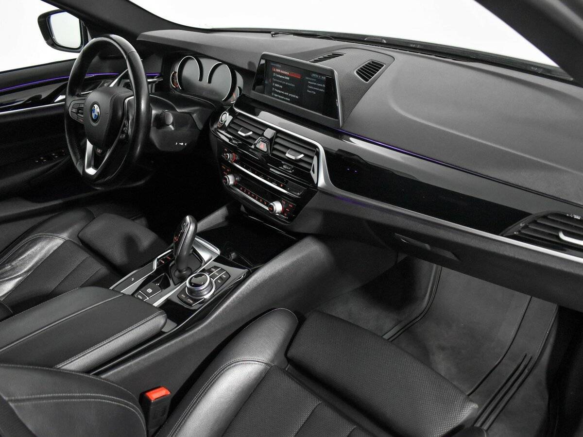 Б/У БМВ 5 серии 2017 года. Фото: #11