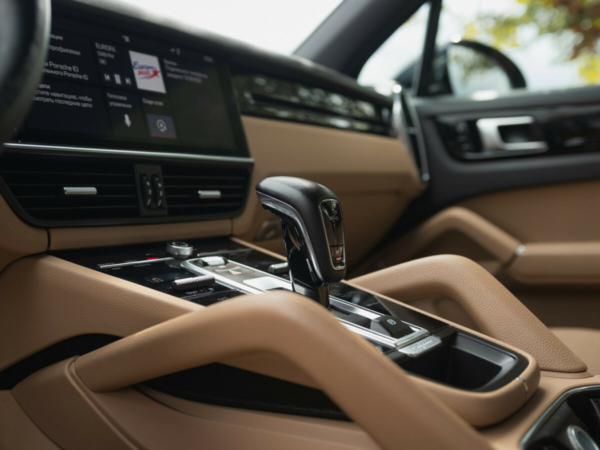 Б/У Порш Кайен 2018 года. Фото: #24