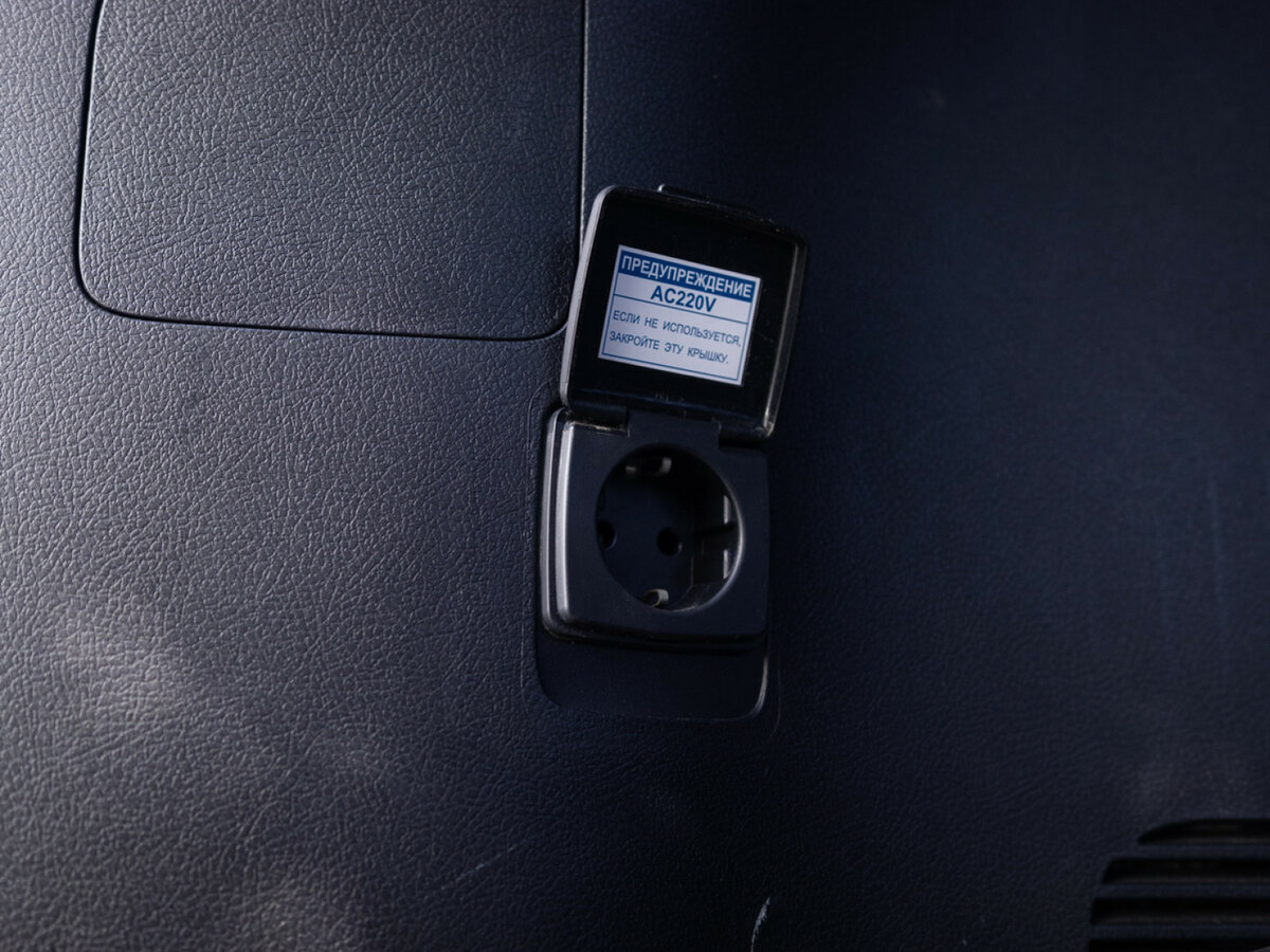 Б/У Лексус Л-Икс 2014 года. Фото: #20