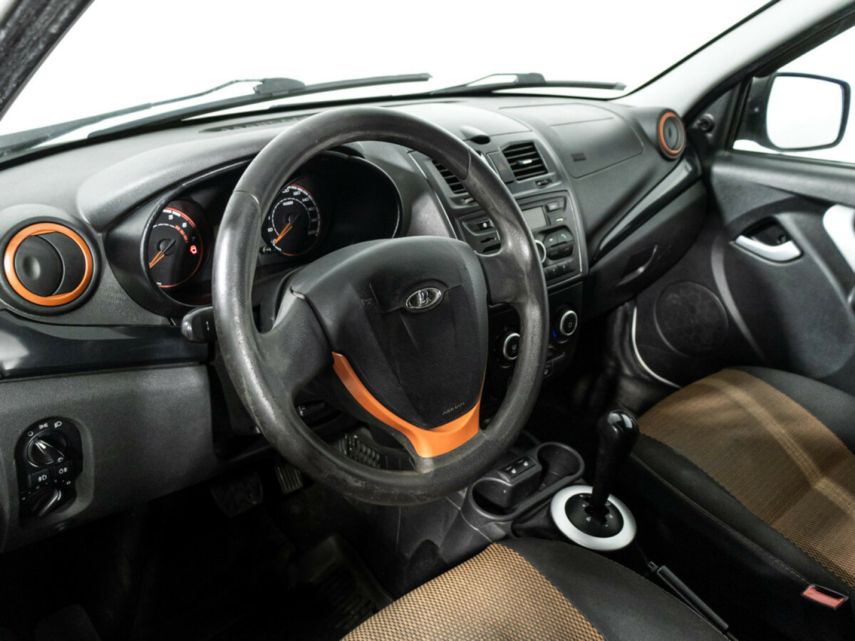 Б/У Лада (ВАЗ) Калина 2016 года. Фото: #9