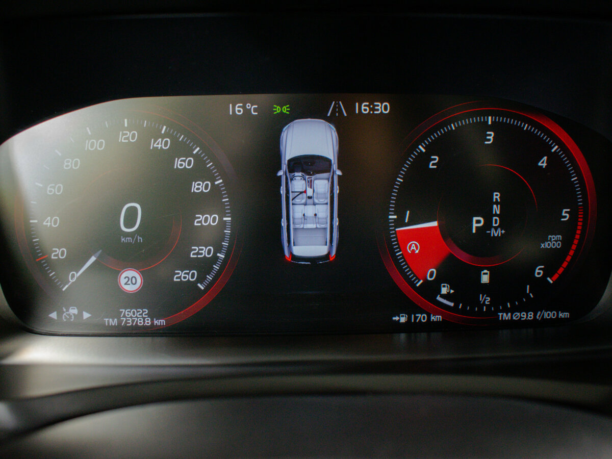 Б/У Вольво ИксЦ90 2019 года. Фото: #15