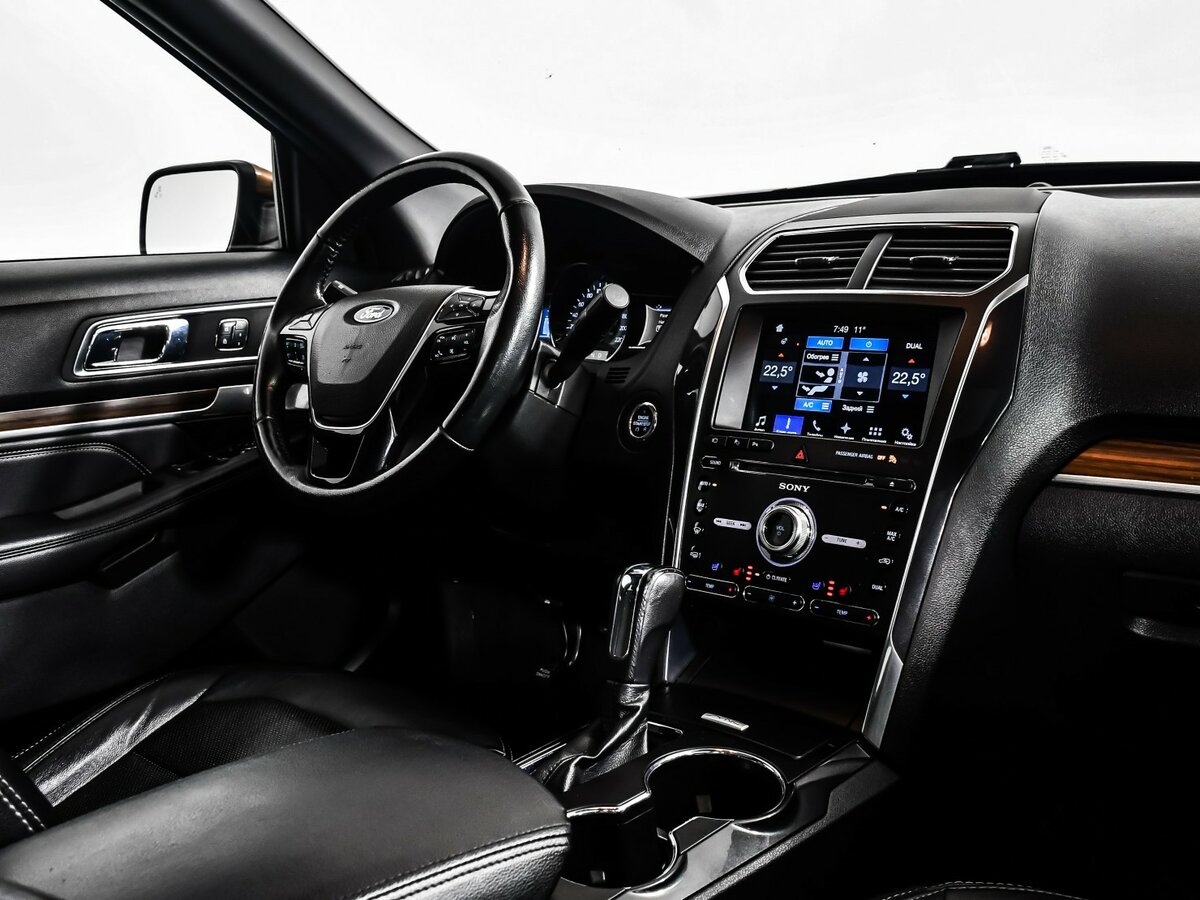 Б/У Форд Експлорер 2018 года. Фото: #11