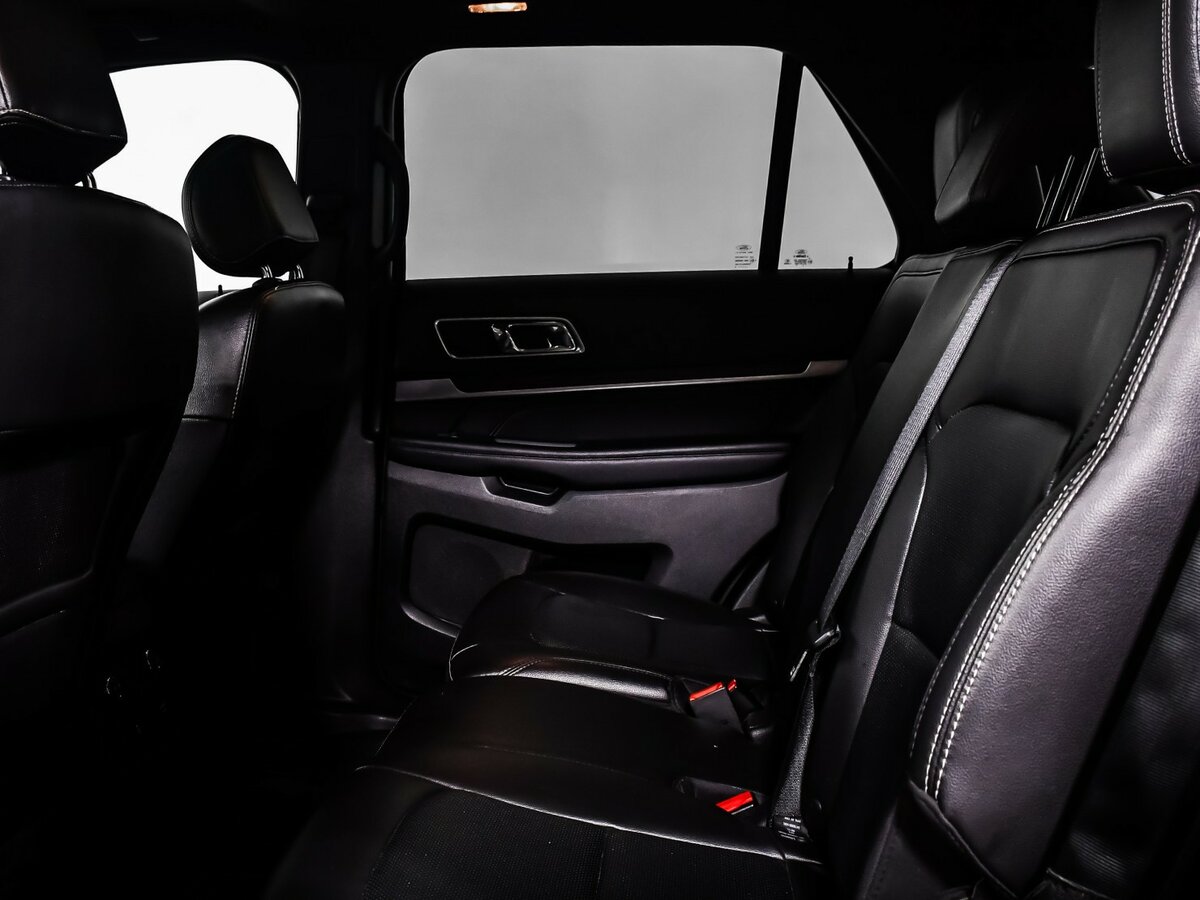 Б/У Форд Експлорер 2018 года. Фото: #12