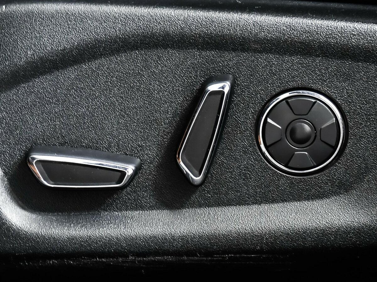 Б/У Форд Експлорер 2018 года. Фото: #17