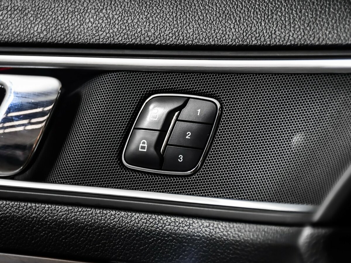 Б/У Форд Експлорер 2018 года. Фото: #18