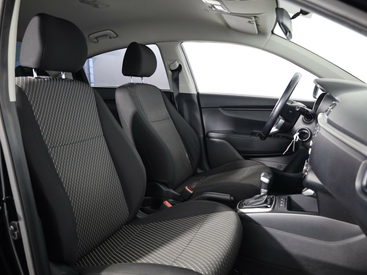 Б/У Киа Рио 2017 года. Фото: #11