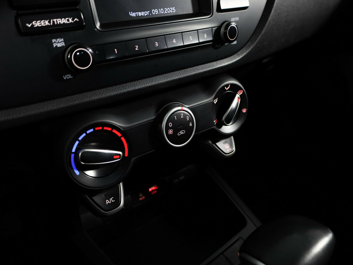 Б/У Киа Рио 2017 года. Фото: #19