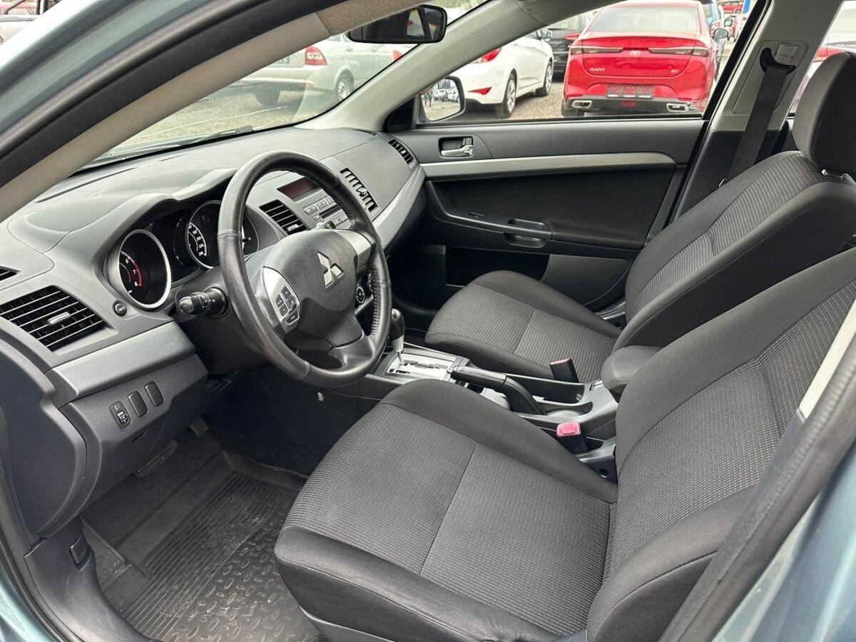 Б/У Митсубиши Лансер 2011 года. Фото: #4