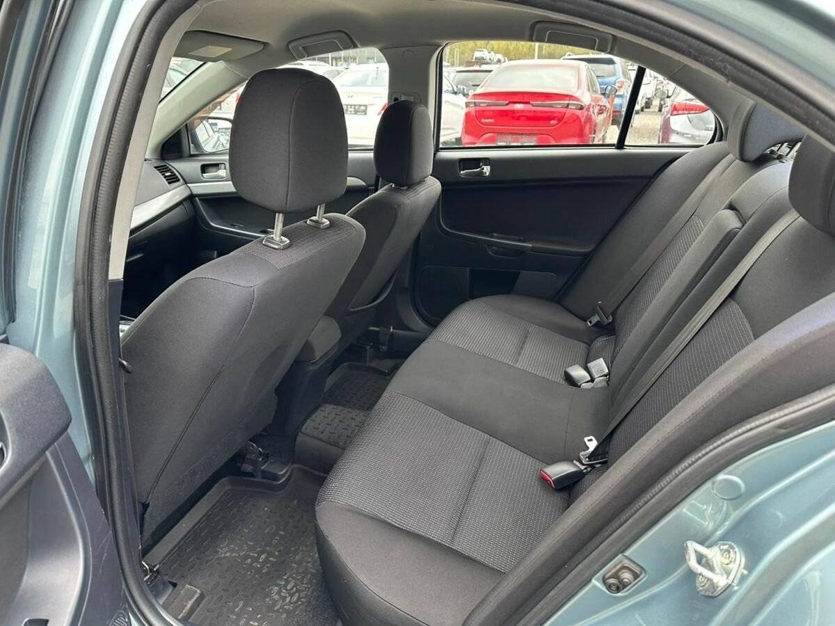 Б/У Митсубиши Лансер 2011 года. Фото: #7