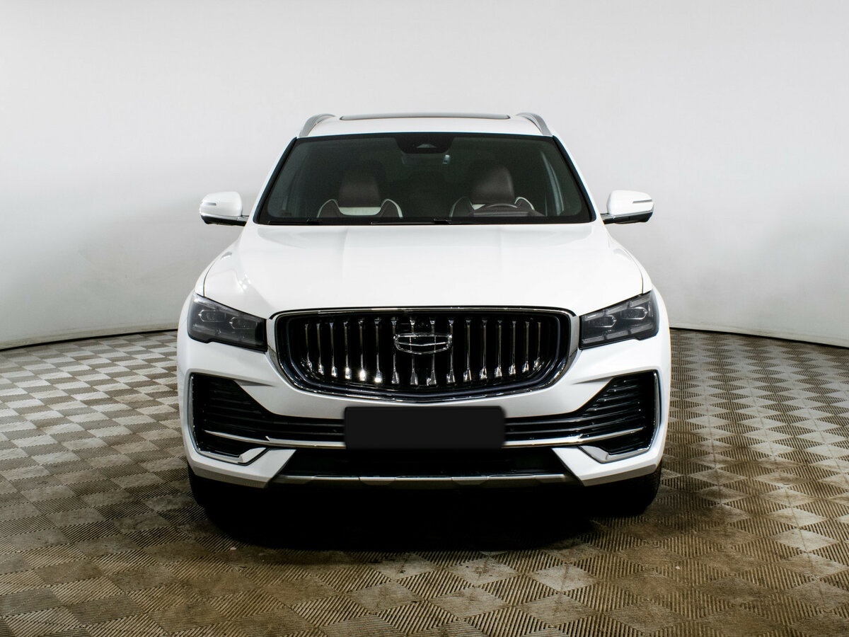 Б/У Джили Монжаро 2023 года. Фото: #1