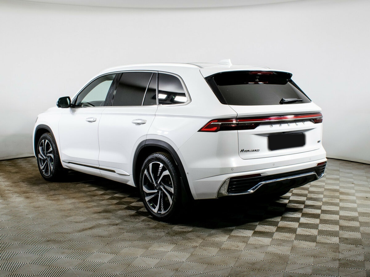 Б/У Джили Монжаро 2023 года. Фото: #6