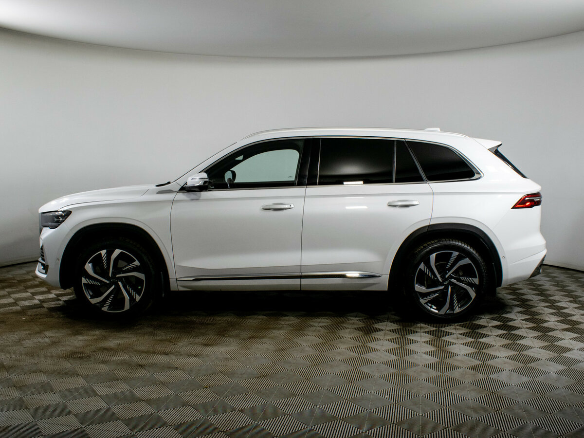 Б/У Джили Монжаро 2023 года. Фото: #7