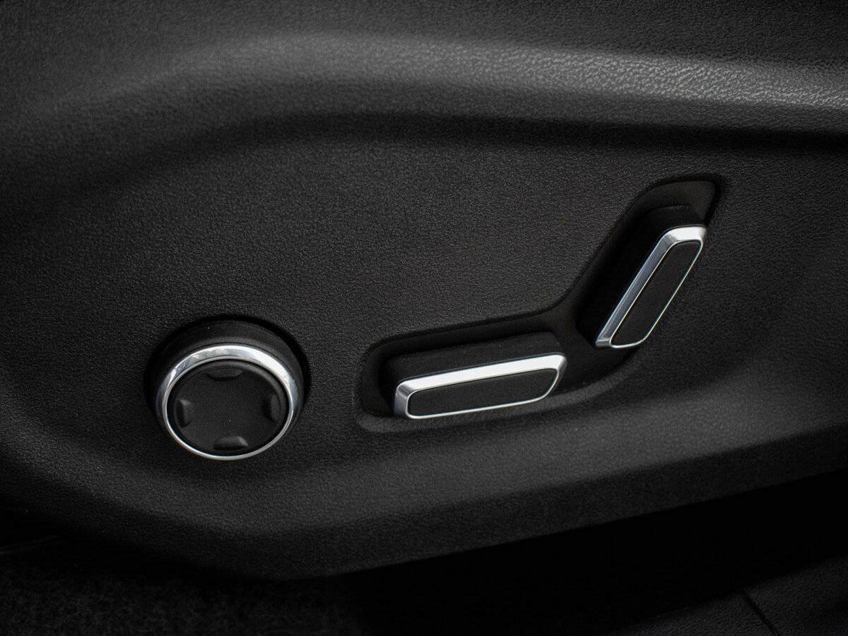 Б/У Джили Монжаро 2023 года. Фото: #21