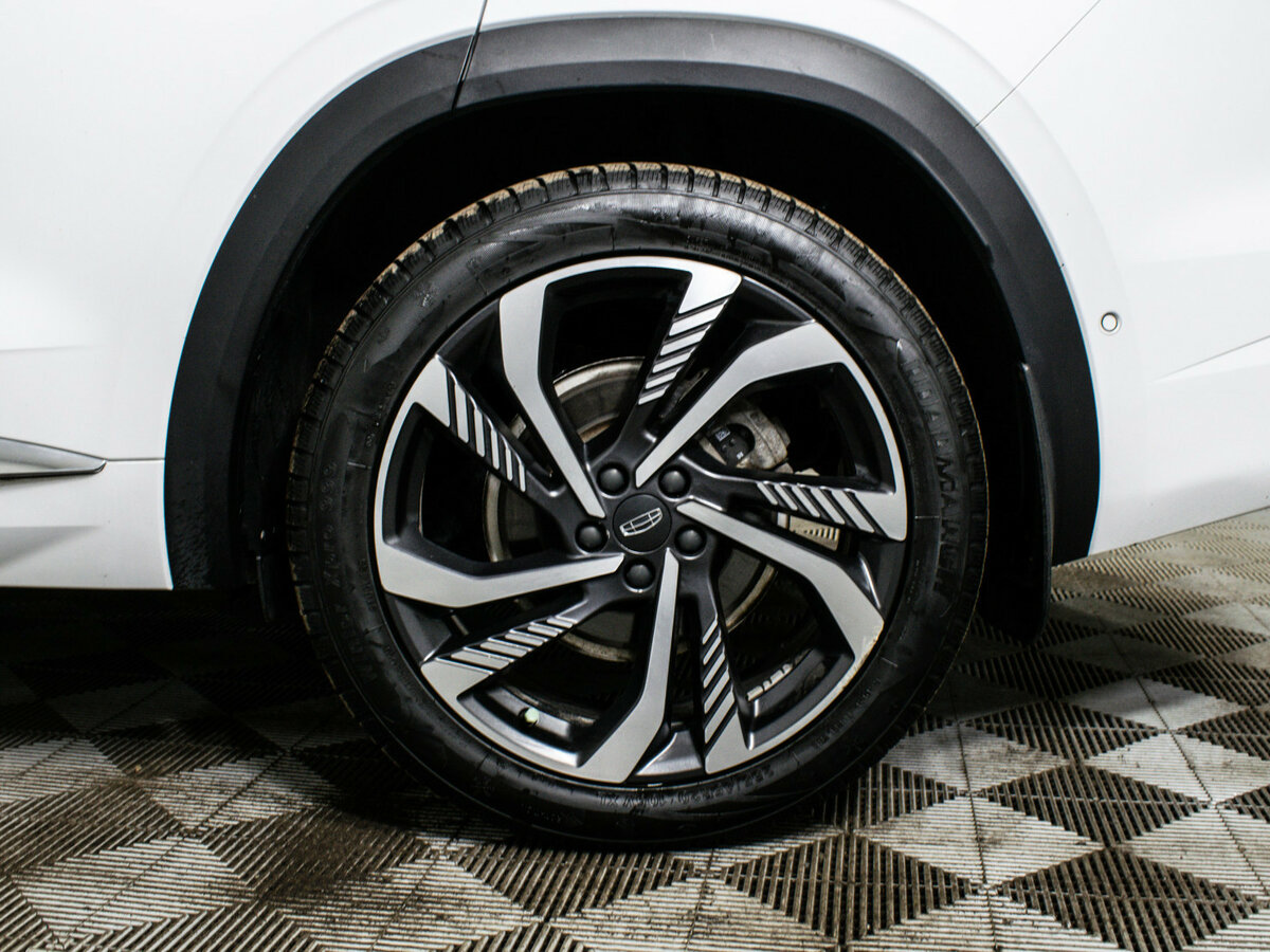 Б/У Джили Монжаро 2023 года. Фото: #23