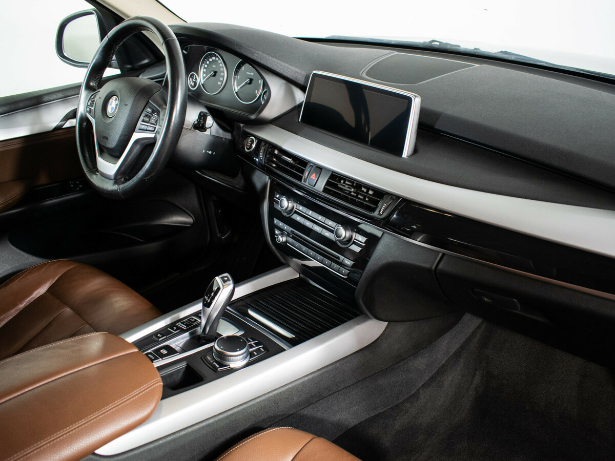 Б/У БМВ Икс5 2017 года. Фото: #9