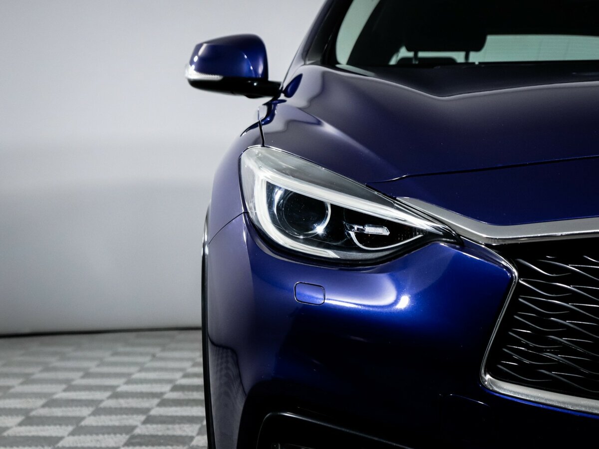 Б/У Инфинити Q30 2017 года. Фото: #12