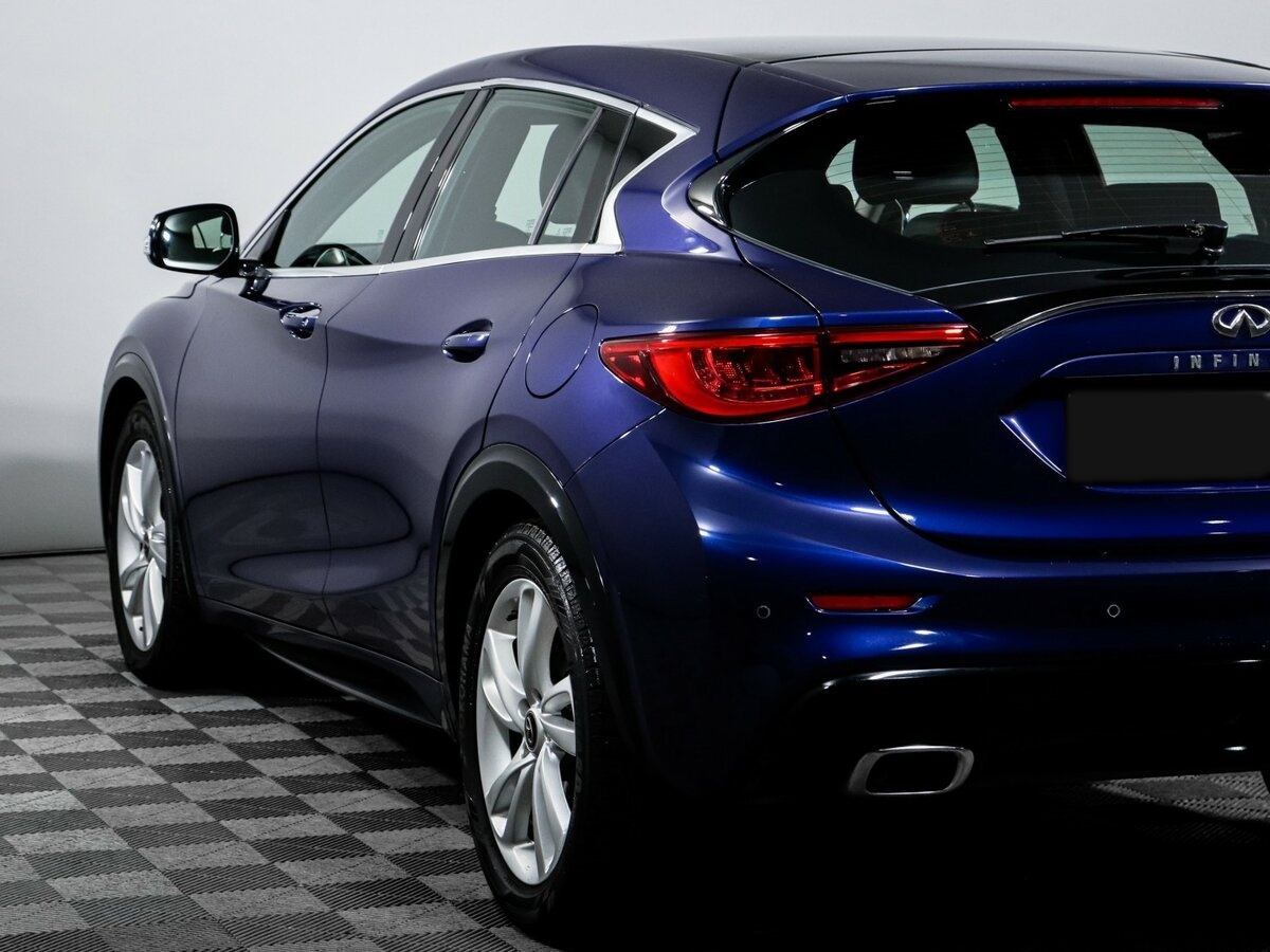 Б/У Инфинити Q30 2017 года. Фото: #13