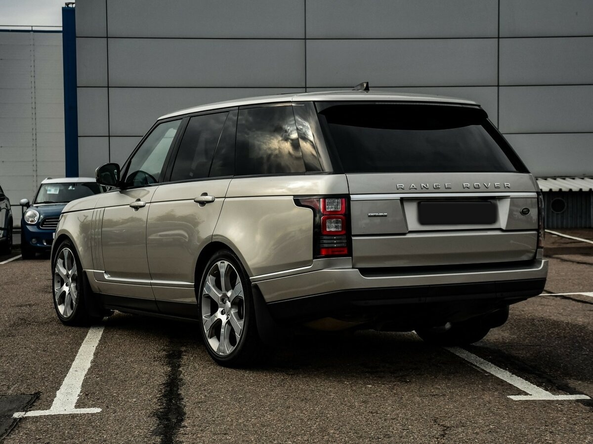 Б/У Лэнд Ровер Рэнж Ровер 2017 года. Фото: #6