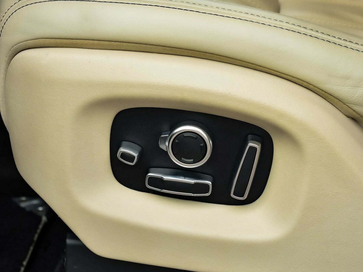 Б/У Лэнд Ровер Рэнж Ровер 2017 года. Фото: #18