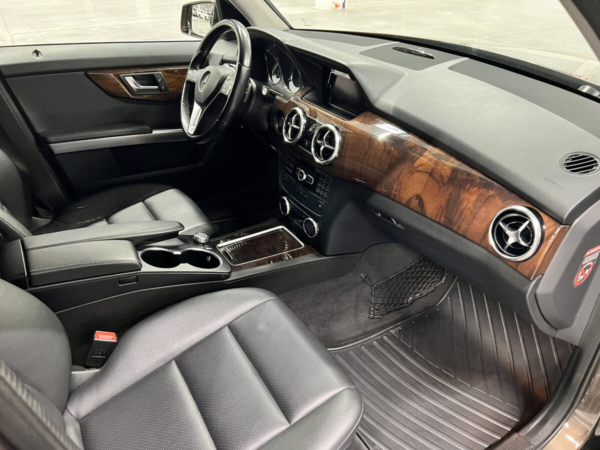 Б/У Мерседес-Бенц ГЛК-Класс 2013 года. Фото: #10