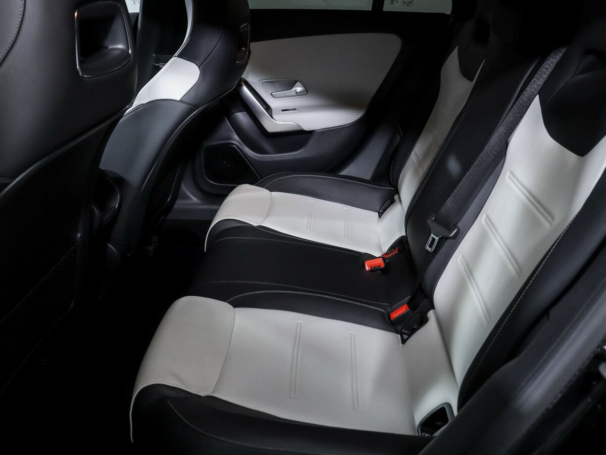 Б/У Мерседес-Бенц КЛА 2019 года. Фото: #7