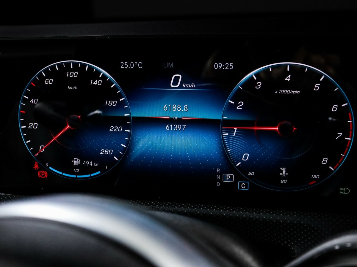 Б/У Мерседес-Бенц КЛА 2019 года. Фото: #8