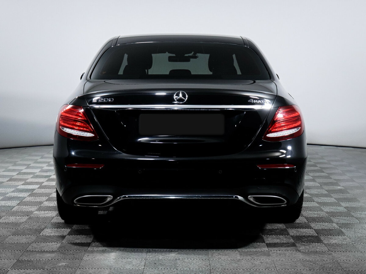 Б/У Мерседес-Бенц Е-Класс 2019 года. Фото: #5