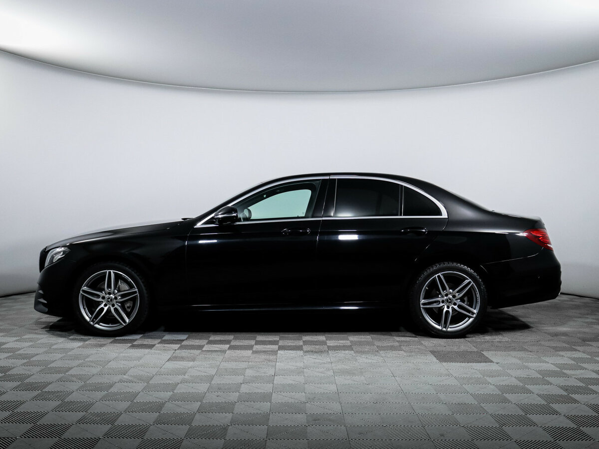 Б/У Мерседес-Бенц Е-Класс 2019 года. Фото: #7