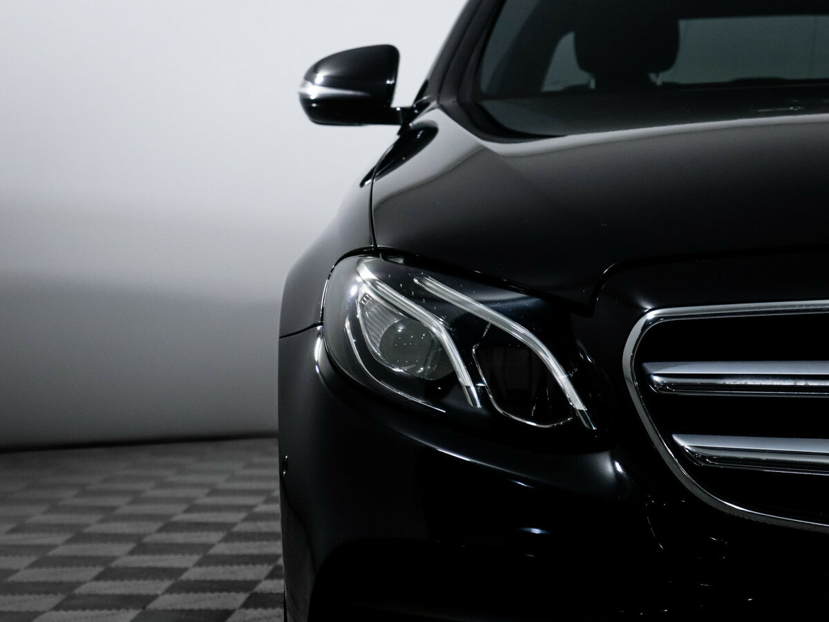 Б/У Мерседес-Бенц Е-Класс 2019 года. Фото: #17