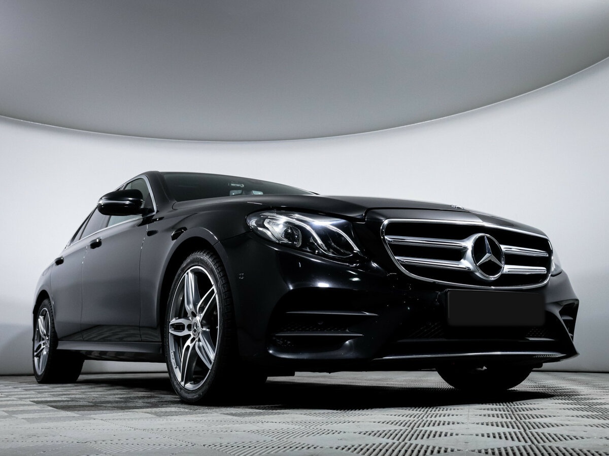 Б/У Мерседес-Бенц Е-Класс 2019 года. Фото: #18