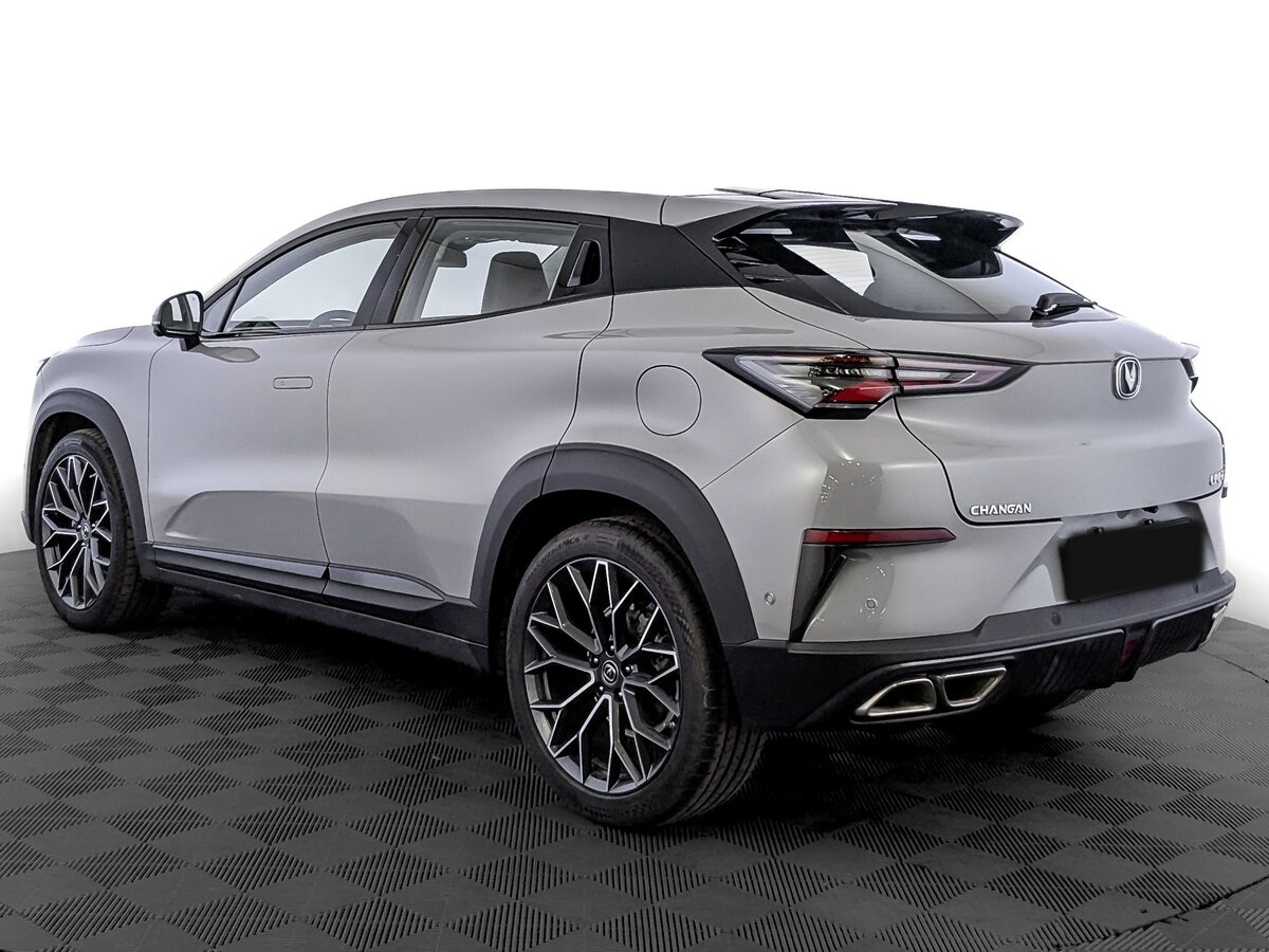 Б/У Чанган УНИ-Т 2024 года. Фото: #6