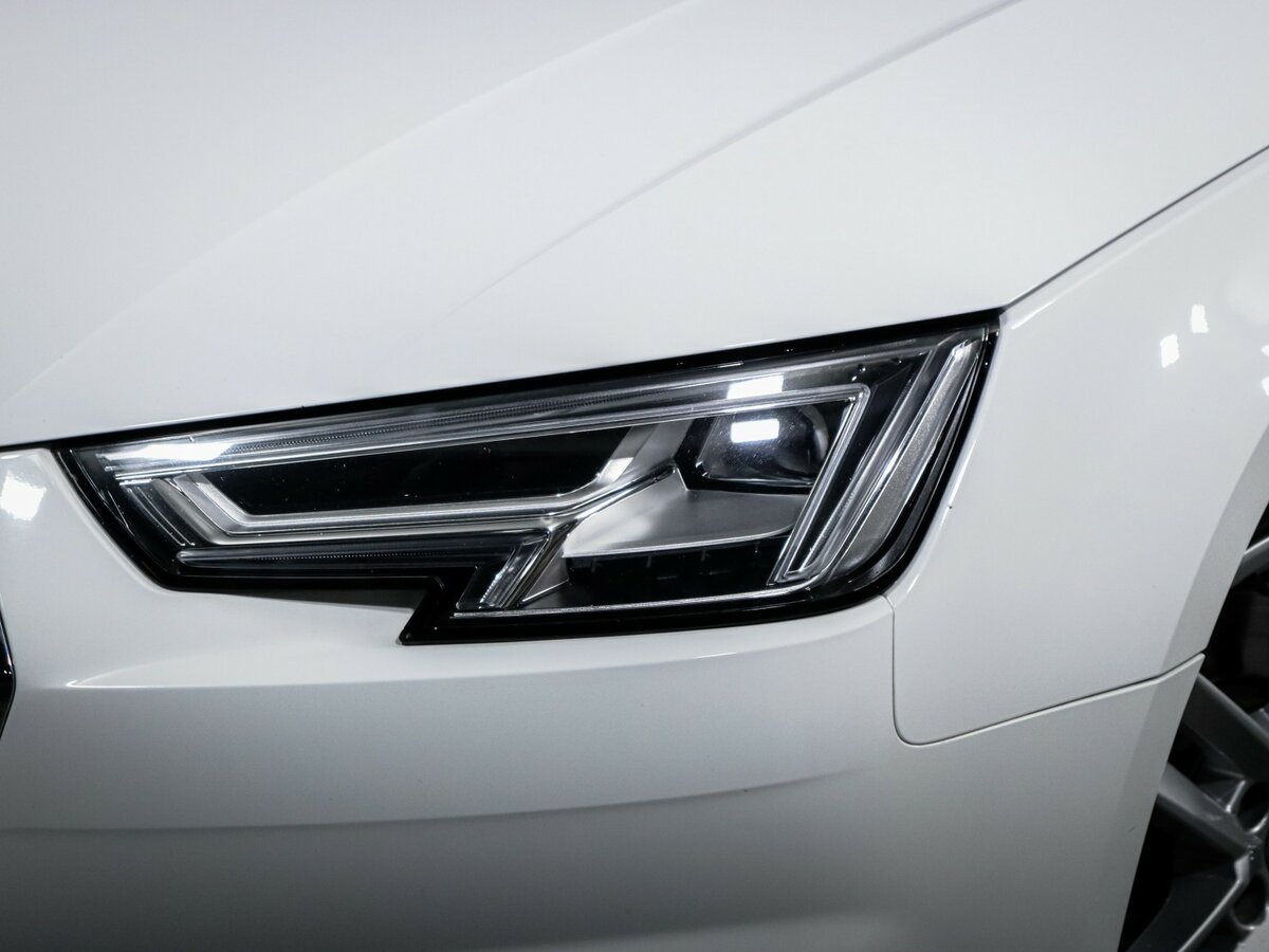 Б/У Ауди А4 2019 года. Фото: #15