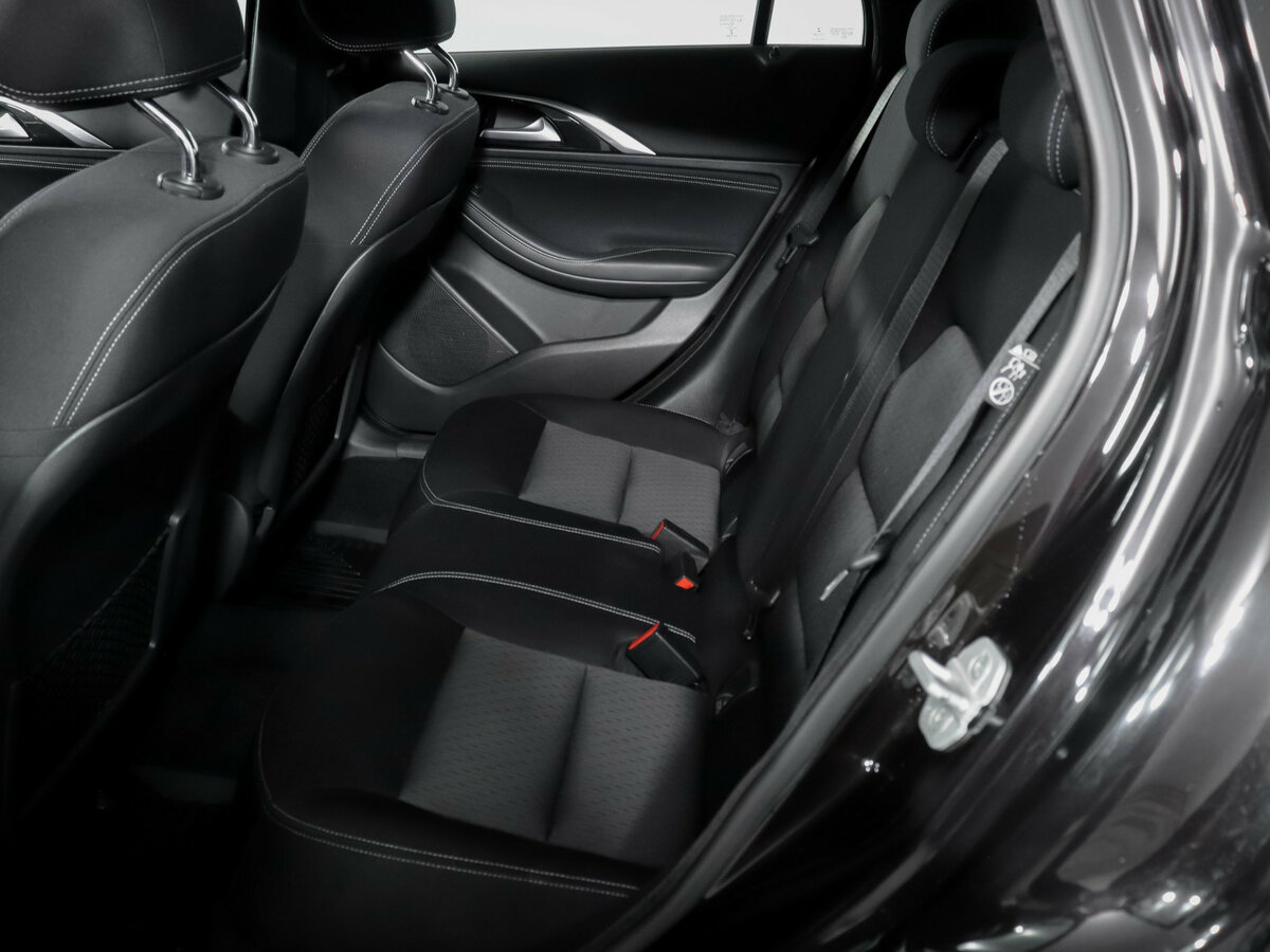 Б/У Инфинити QX30 2017 года. Фото: #7